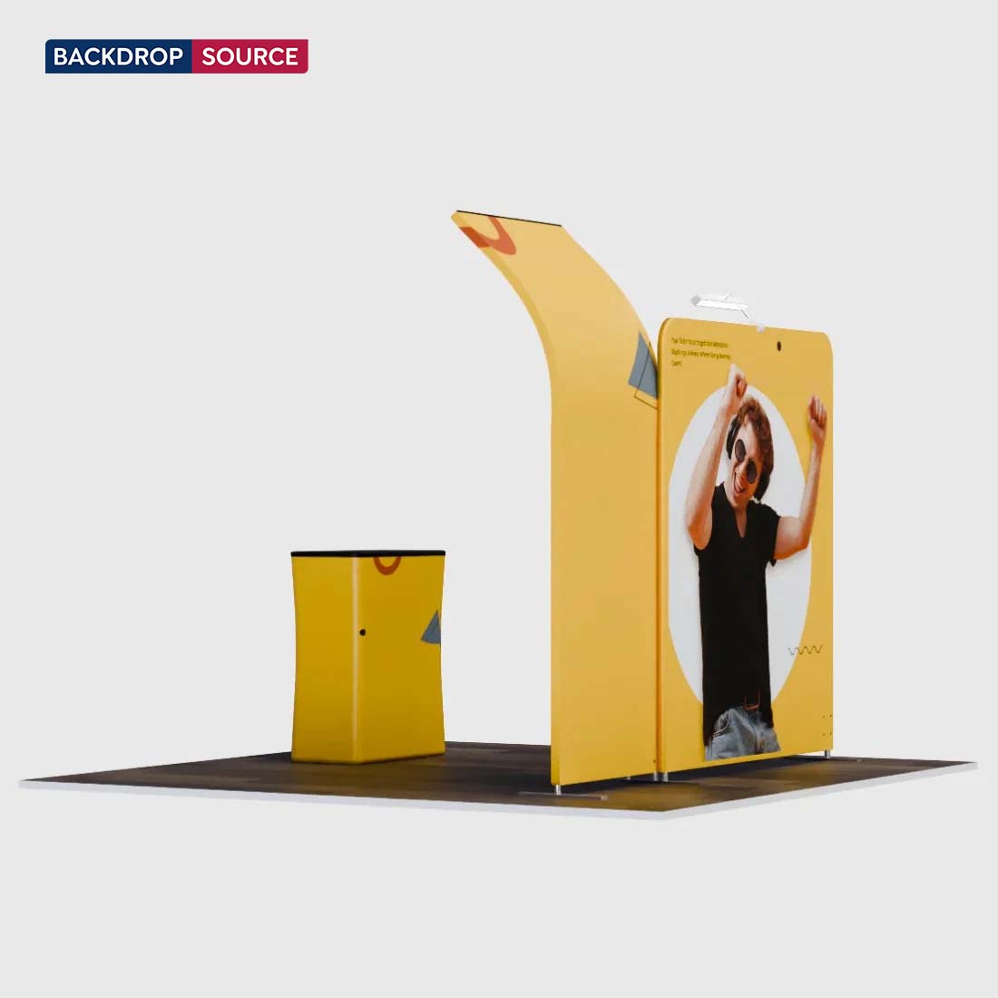 3x3m Booth Kit with Curved & Straight Walls, Counter & TV Mount